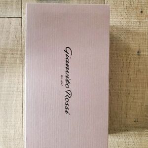 Brand new,Gorgeous, Unworn Blk Shoes